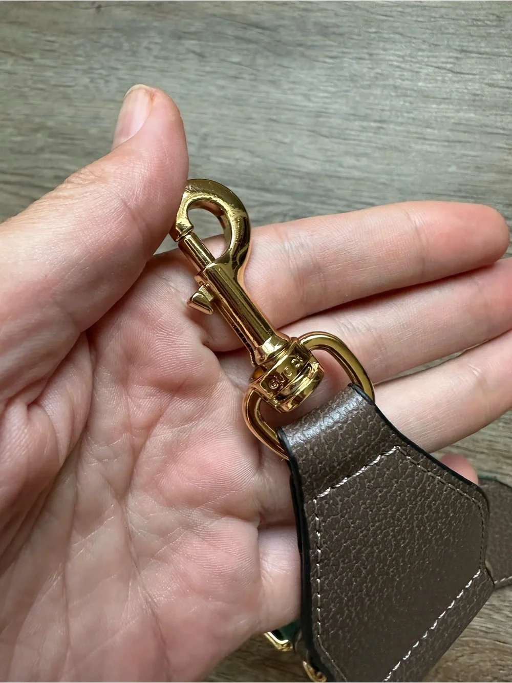 Gucci Beige GG Supreme Mini Bag with Green-Red Web Strap and Gold Chain - Picture 3 of 6